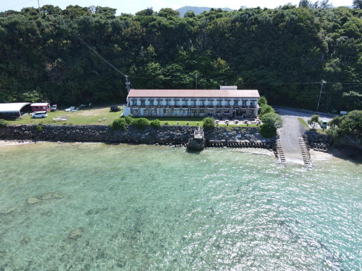 Hotel Oceans Nakijin Esterno foto