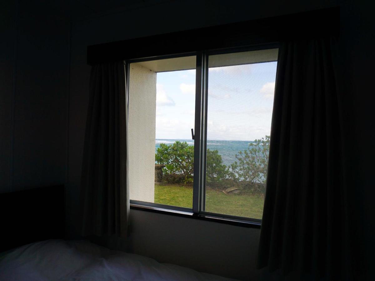 Hotel Oceans Nakijin Esterno foto